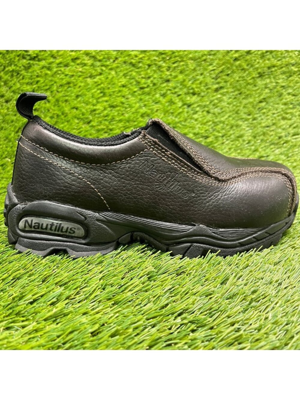 Nautilus N1621 Womens Size 5D Brown Leather Steel Toe Safety Slip-On Work Shoes